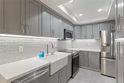127 W Glaucus Street #B, Encinitas, CA 92024 - Photo 10