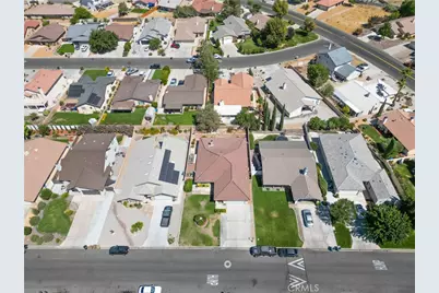 12825 Bermuda Dunes, Victorville, CA 92395 - Photo 30