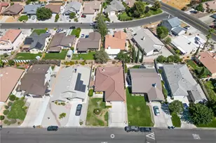 12825 Bermuda Dunes, Victorville, CA 92395 - Photo 30