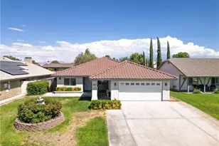 12825 Bermuda Dunes, Victorville, CA 92395 - Photo 8