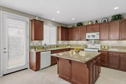 266 Bridle Trail, Beaumont, CA 92223 - Photo 16