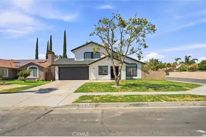 17794 Sandhurst, Fontana, CA 92336 - Photo 2