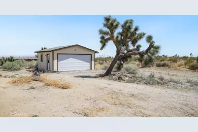 1930 Calaveras, Pinon Hills, CA 92372 - Photo 24