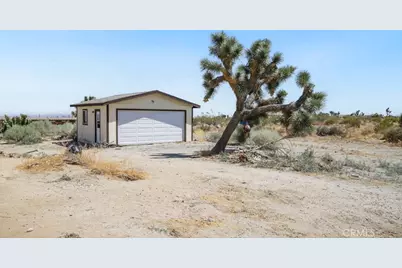 1930 Calaveras, Pinon Hills, CA 92372 - Photo 24