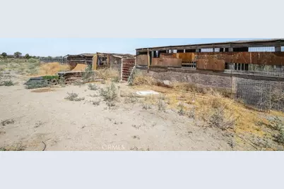 1930 Calaveras, Pinon Hills, CA 92372 - Photo 28