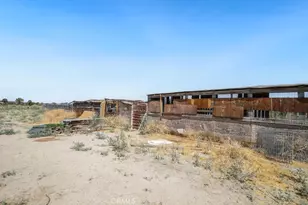 1930 Calaveras, Pinon Hills, CA 92372 - Photo 28