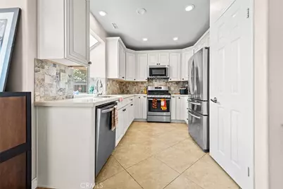 40536 Via Estrada, Murrieta, CA 92562 - Photo 36