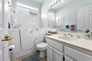 40536 Via Estrada, Murrieta, CA 92562 - Photo 24
