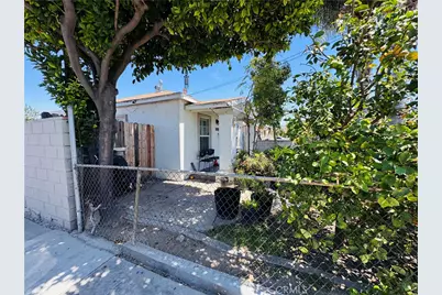 12101 Barnwall, Norwalk, CA 90650 - Photo 4