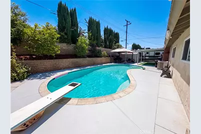 5981 Buchanan, San Bernardino, CA 92404 - Photo 12