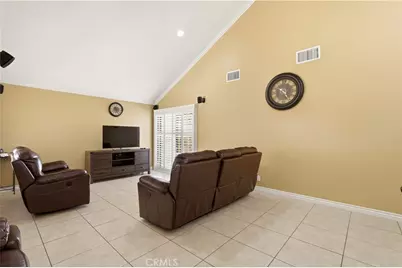 6031 S Van Ness, Los Angeles, CA 90047 - Photo 8
