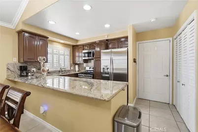 6031 S Van Ness, Los Angeles, CA 90047 - Photo 18