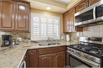 6031 S Van Ness, Los Angeles, CA 90047 - Photo 18