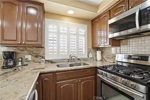 6031 S Van Ness, Los Angeles, CA 90047 - Photo 18