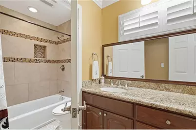 6031 S Van Ness, Los Angeles, CA 90047 - Photo 22