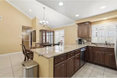 6031 S Van Ness, Los Angeles, CA 90047 - Photo 16