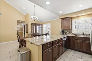 6031 S Van Ness, Los Angeles, CA 90047 - Photo 16