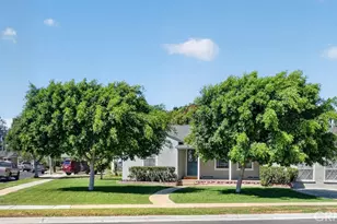 153 Cedar Turn, Long Beach, CA 90805 - Photo 2