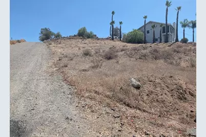 123 Vista Way, Canyon Lake, CA 92587 - Photo 4
