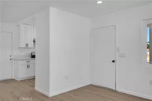 15153 Prado Ct, Victorville, CA 92395 - Photo 6