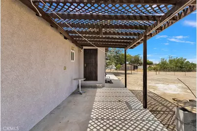 15212 Dos Palmas, Victorville, CA 92392 - Photo 46