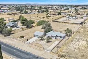 15212 Dos Palmas, Victorville, CA 92392 - Photo 58