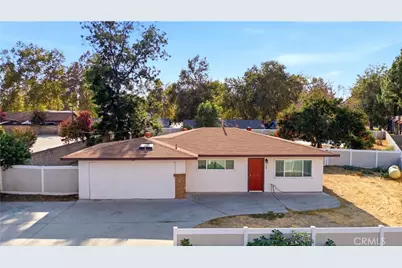 905 N Santa Fe Street, Hemet, CA 92543 - Photo 2