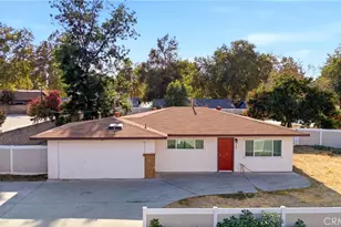 905 N Santa Fe St, Hemet, CA 92543 - Photo 2