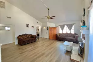 18390 Durham Ln, Victorville, CA 92395 - Photo 2