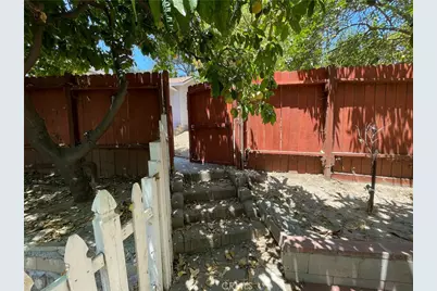 5903 Tipton, Los Angeles, CA 90042 - Photo 36