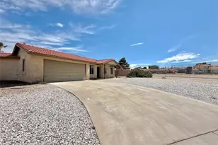 14409 Riverside, Hesperia, CA 92345 - Photo 4