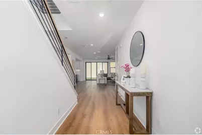 1029 N Staley Lane, Los Angeles, CA 90042 - Photo 20