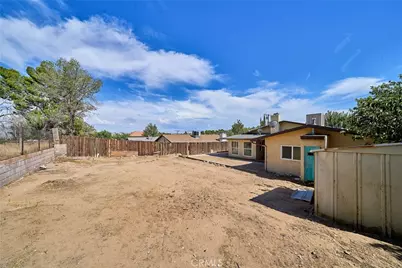 16326 Molino Dr., Victorville, CA 92395 - Photo 32