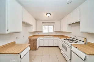 16326 Molino Dr, Victorville, CA 92395 - Photo 22