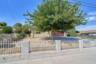 16326 Molino Dr, Victorville, CA 92395 - Photo 2