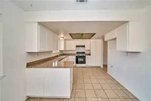 16326 Molino Dr, Victorville, CA 92395 - Photo 12