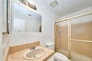16326 Molino Dr, Victorville, CA 92395 - Photo 18
