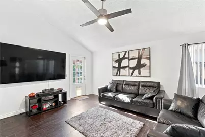 874 S Lamarr, Rialto, CA 92376 - Photo 6