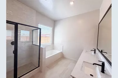 2262 N Marion, Clovis, CA 93619 - Photo 10