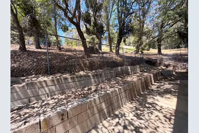22360 Briarwood, Crestline, CA 92325 - Photo 32