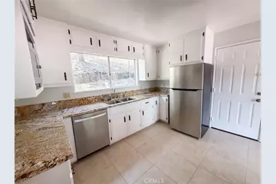 22360 Briarwood, Crestline, CA 92325 - Photo 12