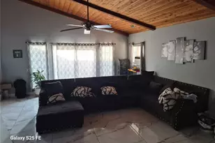 9143 Tamarind, Fontana, CA 92335 - Photo 12
