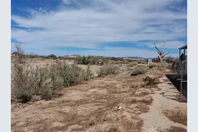 45922 Lani Kai, Newberry Springs, CA 92365 - Photo 6