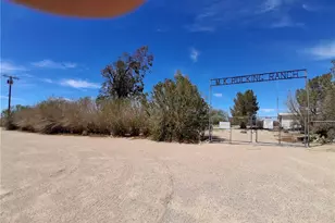 45922 Lani Kai, Newberry Springs, CA 92365 - Photo 2