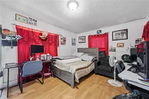 724 E 50th, Los Angeles, CA 90011 - Photo 10