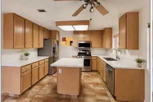 16960 Tusk Ct, Victorville, CA 92394 - Photo 10