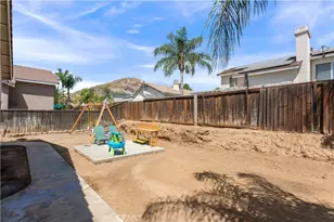 1298 Canterbury, Perris, CA 92571 - Photo 22