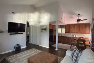 33519 Falling Leaf Dr, Green Valley Lake, CA 92341 - Photo 8