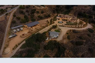 8081 Popely Pass, Corona, CA 92883 - Photo 2