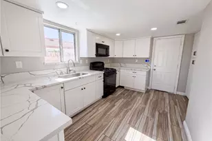 16960 Sorrento, Victorville, CA 92395 - Photo 2